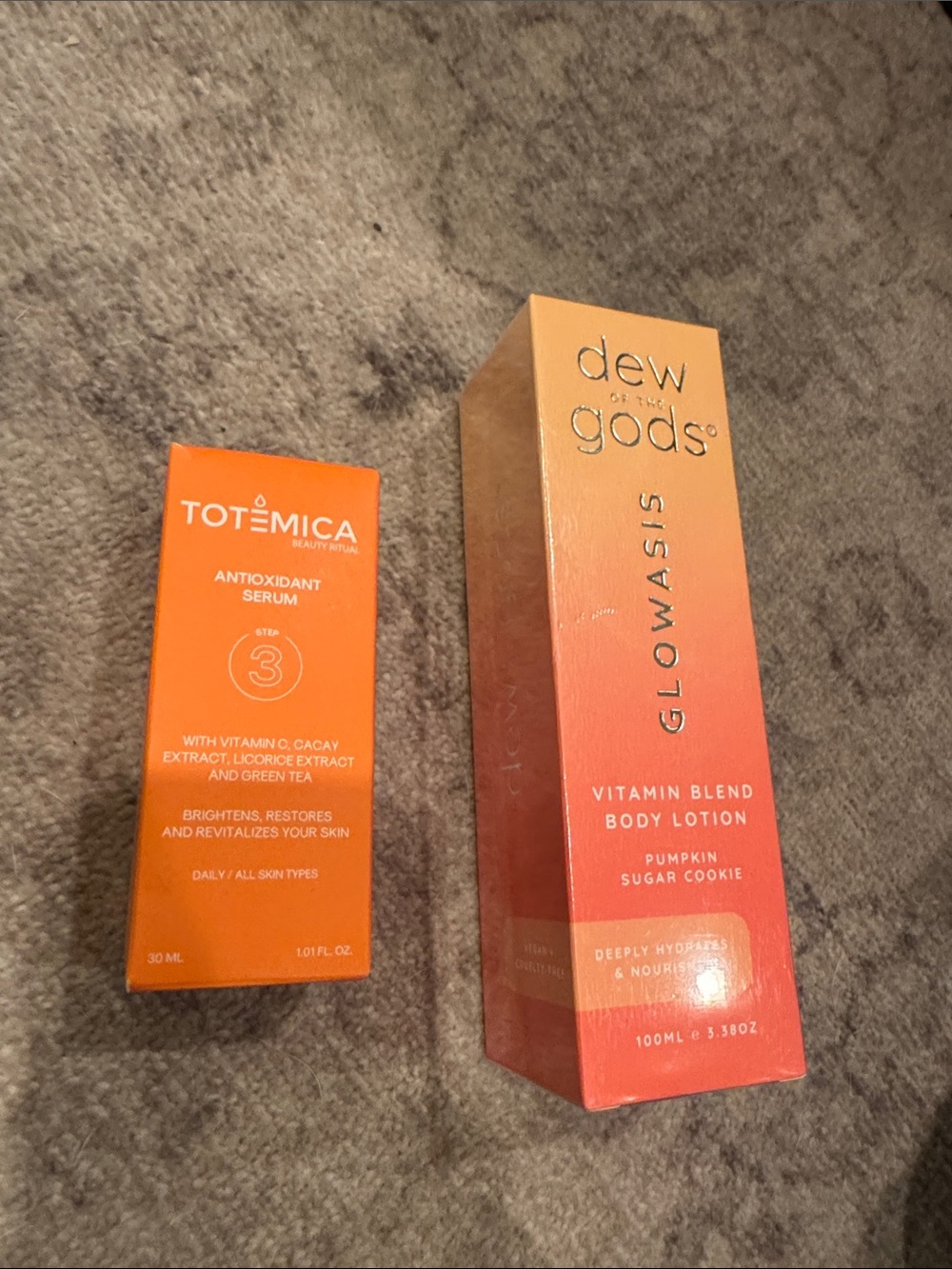 Dew of the Gods Glowasis Pumpkin Sugar Cookie Vitamin Blend Body Lotion - Orange